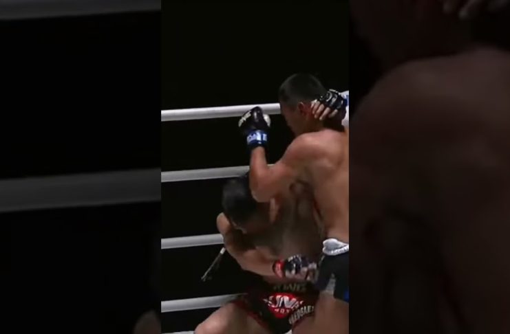 Knockout!! Brutal combination of Knees in One Championship 💣🔨😴 #mma #muaythai #ufc #boxing #knockout