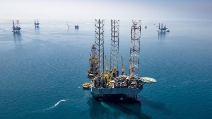 Saudi extends 1m bpd oil output cut: energy ministry
